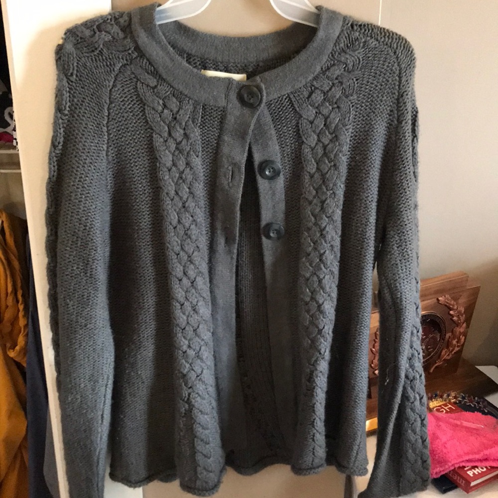Knitted cardigan